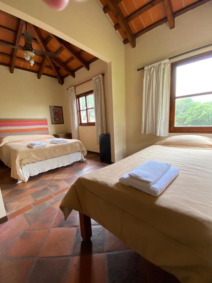 Hotel Torrontes ซานโลเรนโซ ภายนอก รูปภาพ