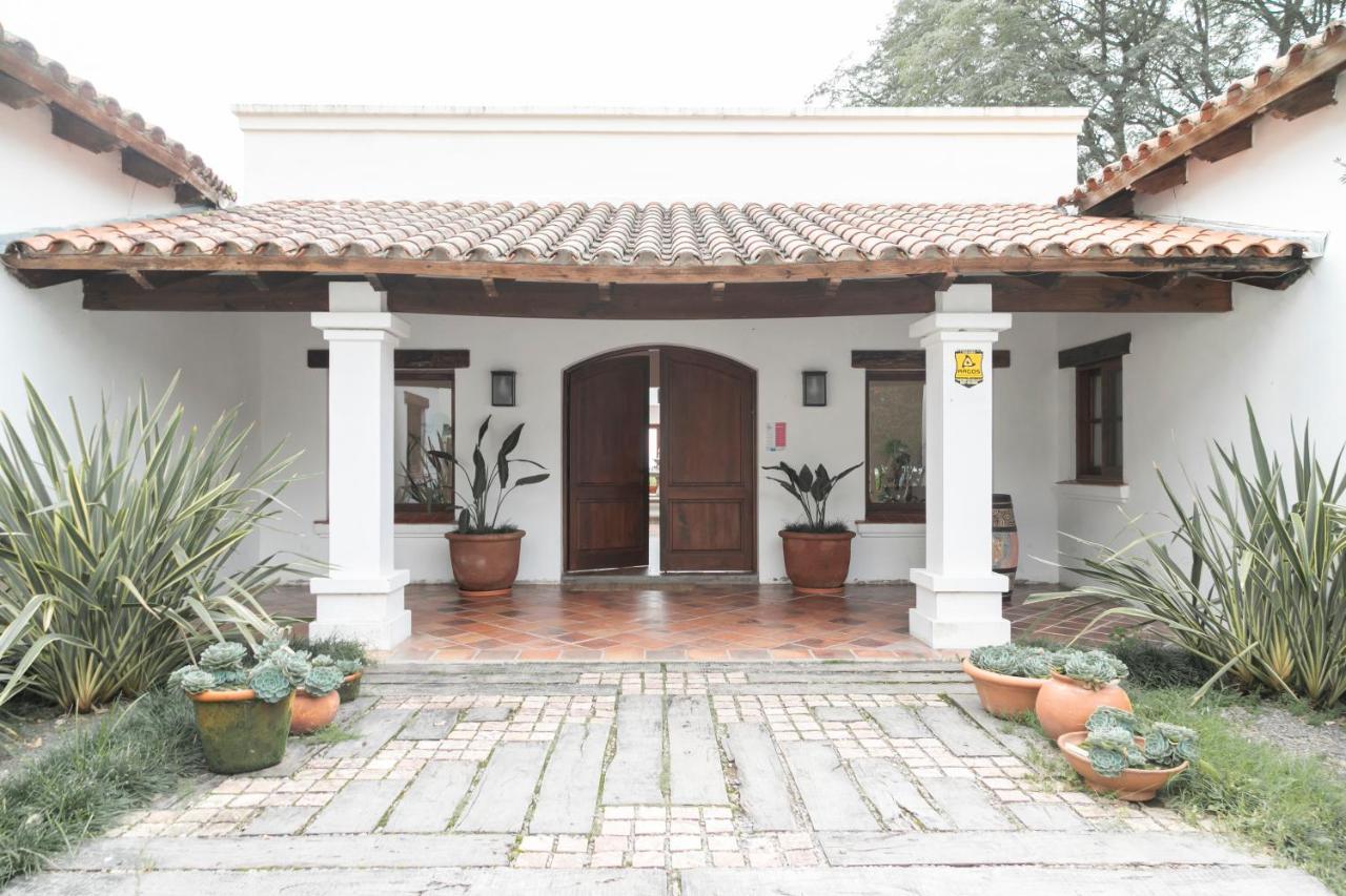 Hotel Torrontes ซานโลเรนโซ ภายนอก รูปภาพ