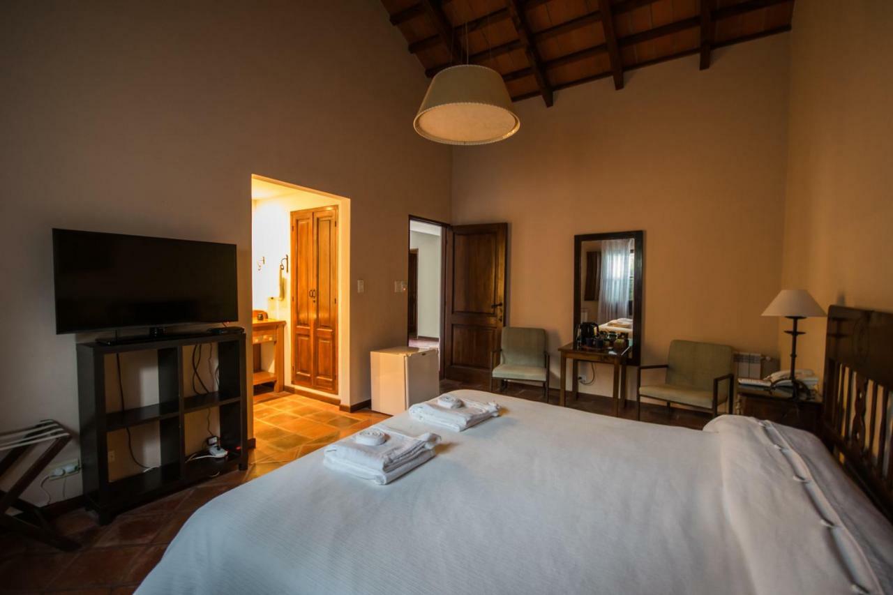 Hotel Torrontes ซานโลเรนโซ ภายนอก รูปภาพ