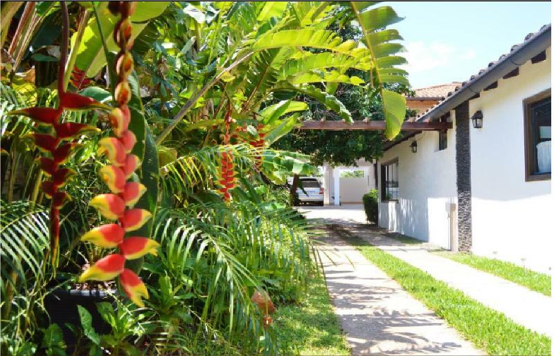Hotel Torrontes ซานโลเรนโซ ภายนอก รูปภาพ
